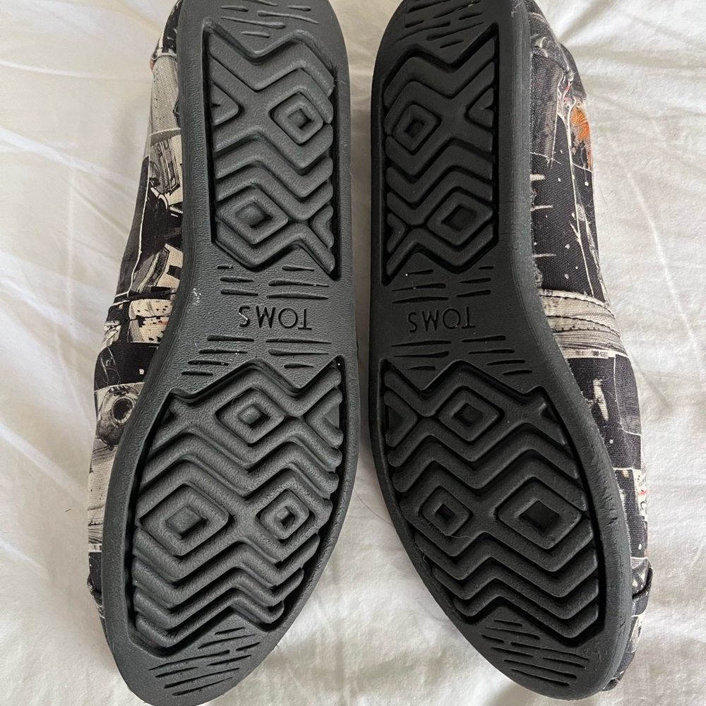 Star Wars Graphic TOMS size 8 M - Picture 2 of 5